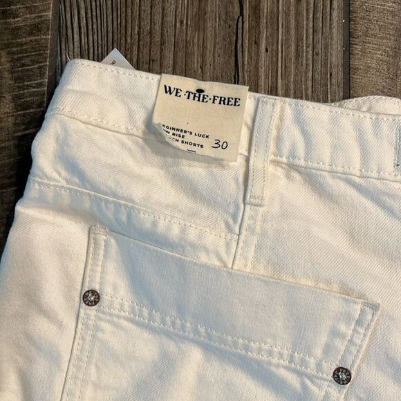 Nwt We The Free white rolled leg shorts - Picture 4 of 8